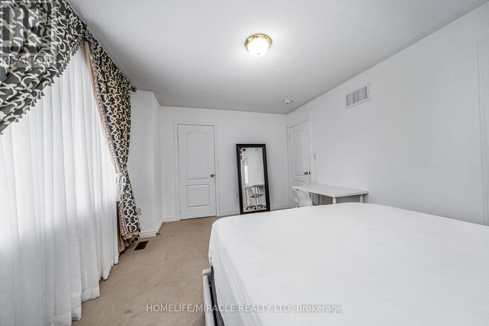 6 Currant Road, Brampton, Ontario  L6P 3G1 - Photo 23 - W12721316