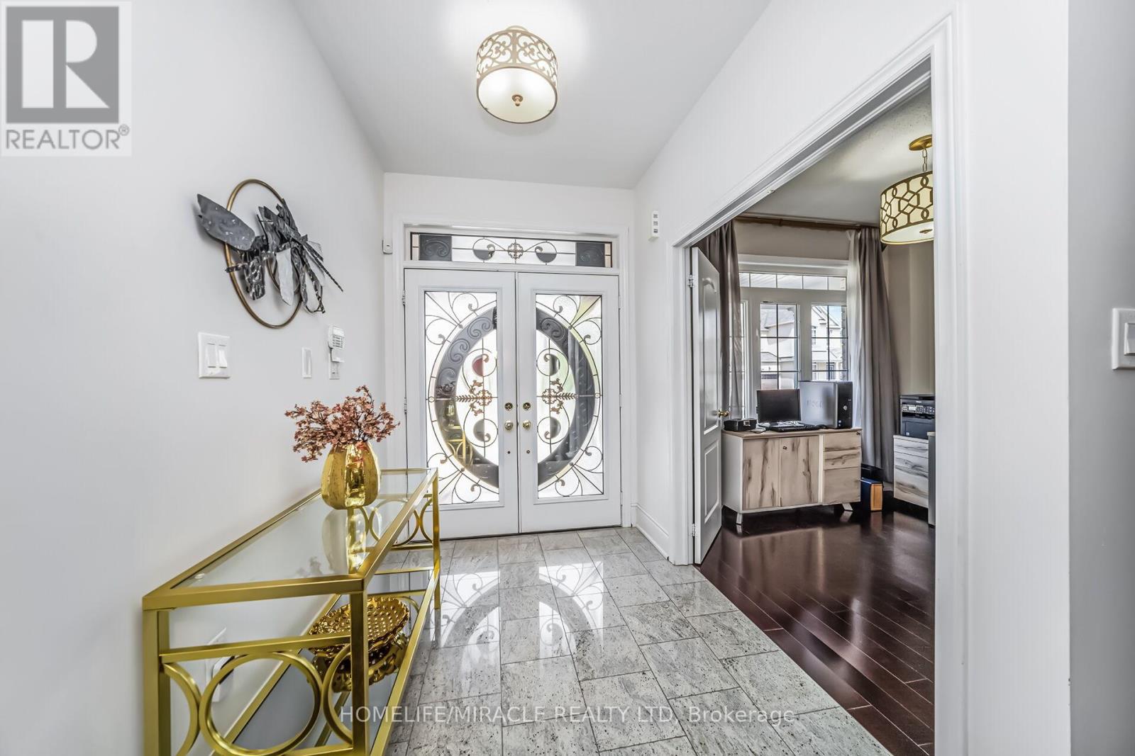 6 Currant Road, Brampton, Ontario  L6P 3G1 - Photo 5 - W12721316