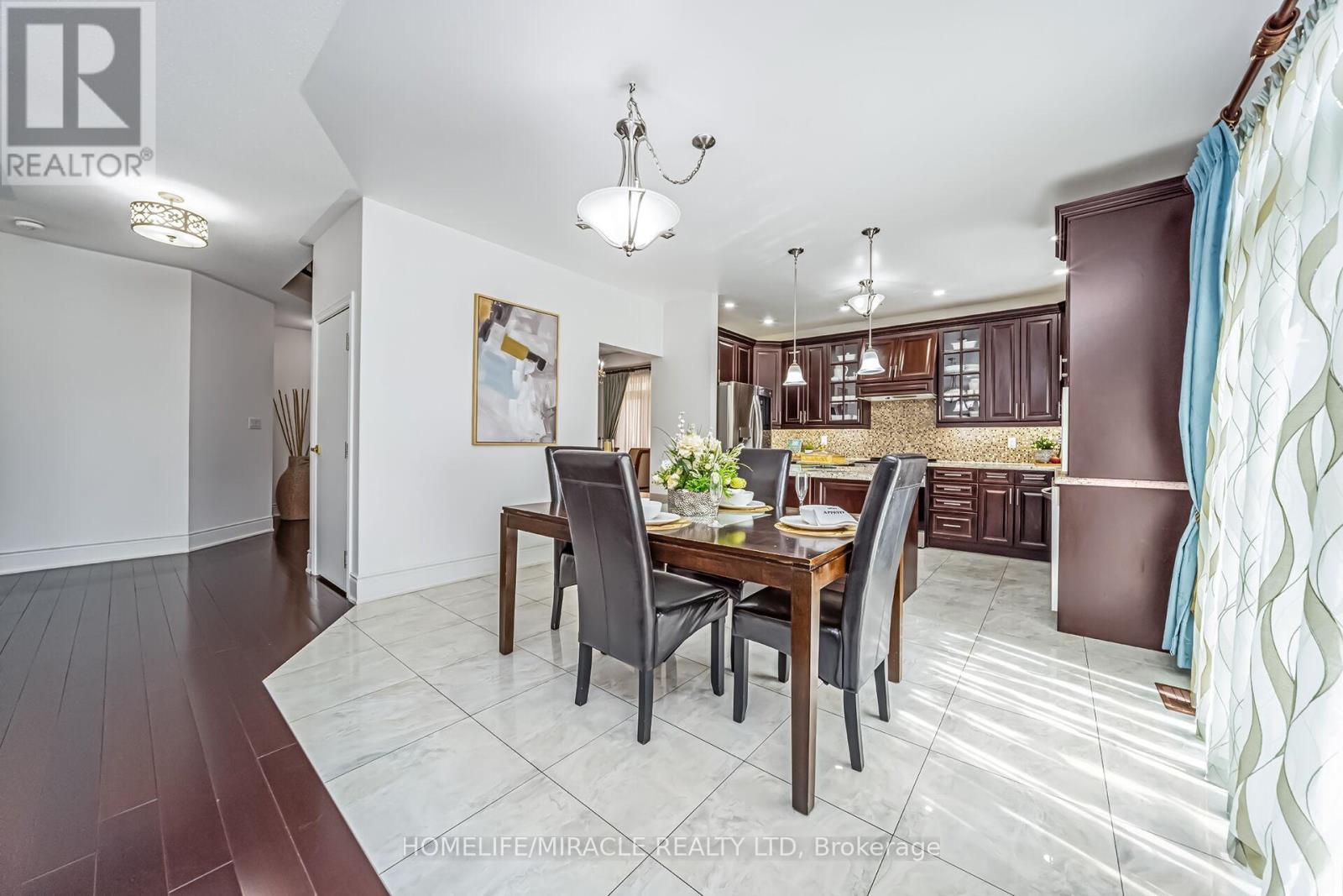 6 Currant Road, Brampton, Ontario  L6P 3G1 - Photo 8 - W12721316