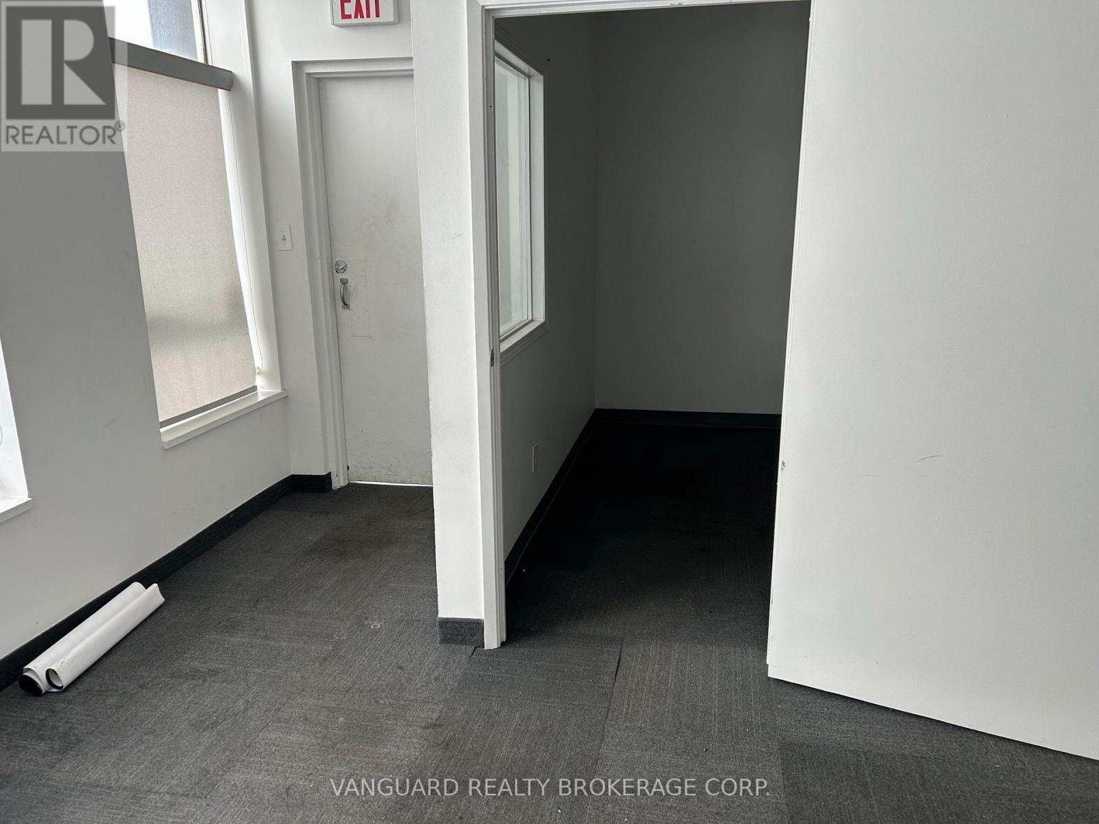 15 - 17 Canso Road, Toronto, Ontario  M9W 4M1 - Photo 2 - W12721324