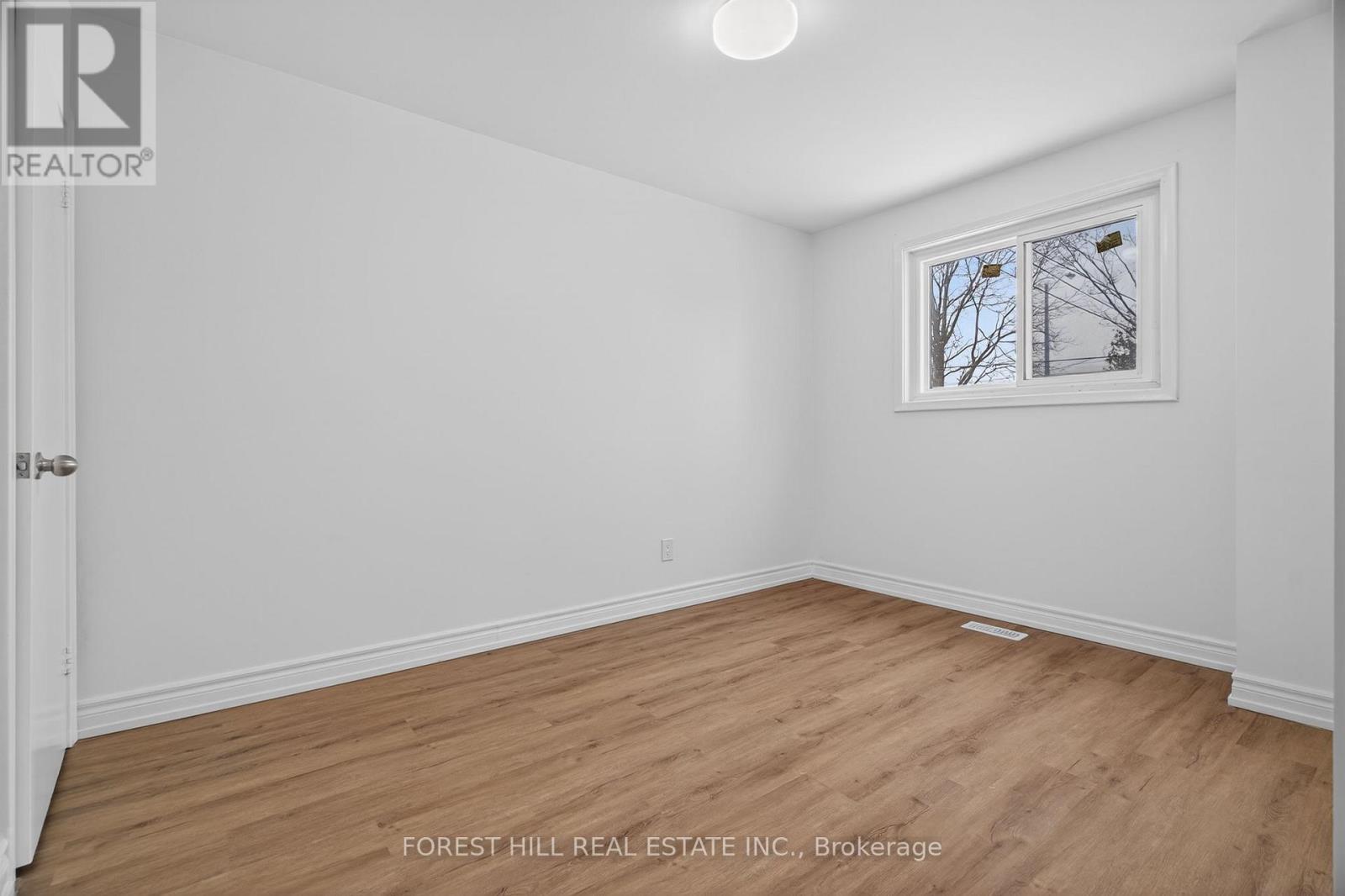 81 Taysham Crescent, Toronto, Ontario  M9V 1X1 - Photo 16 - W12721376