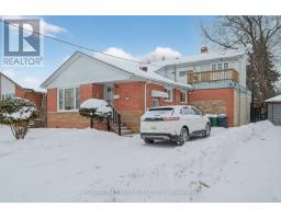 81 TAYSHAM CRESCENT, Toronto, Ontario