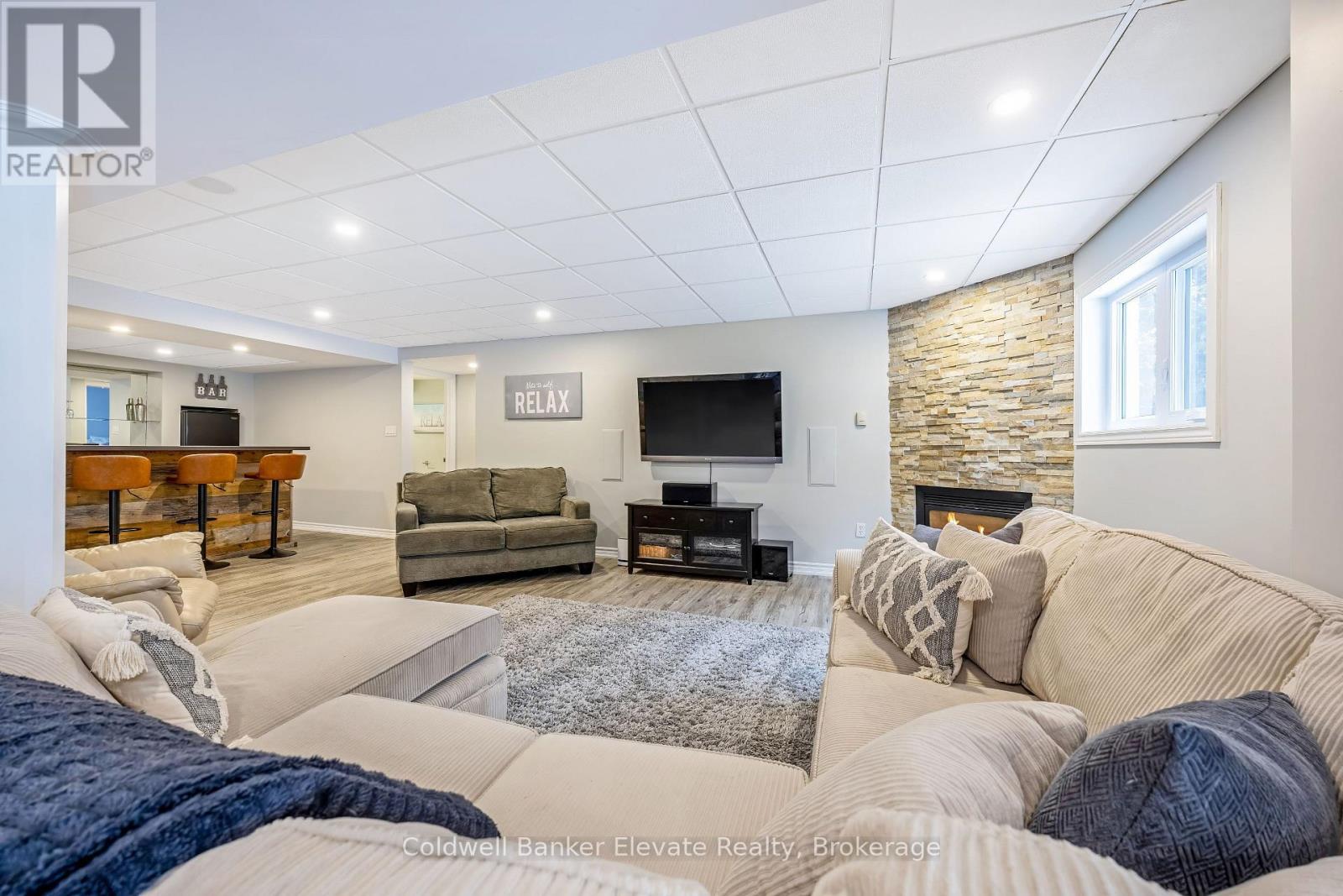 43 Newman Place, Halton Hills, Ontario  L7G 6A6 - Photo 33 - W12721390