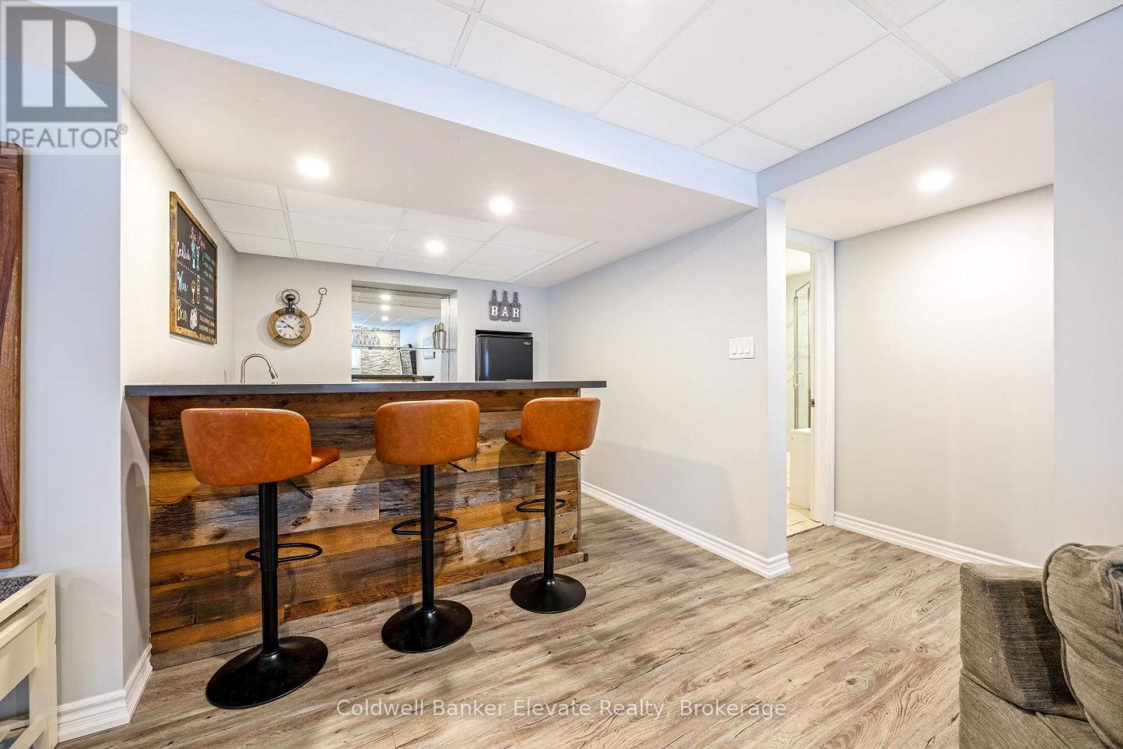 43 Newman Place, Halton Hills, Ontario  L7G 6A6 - Photo 36 - W12721390