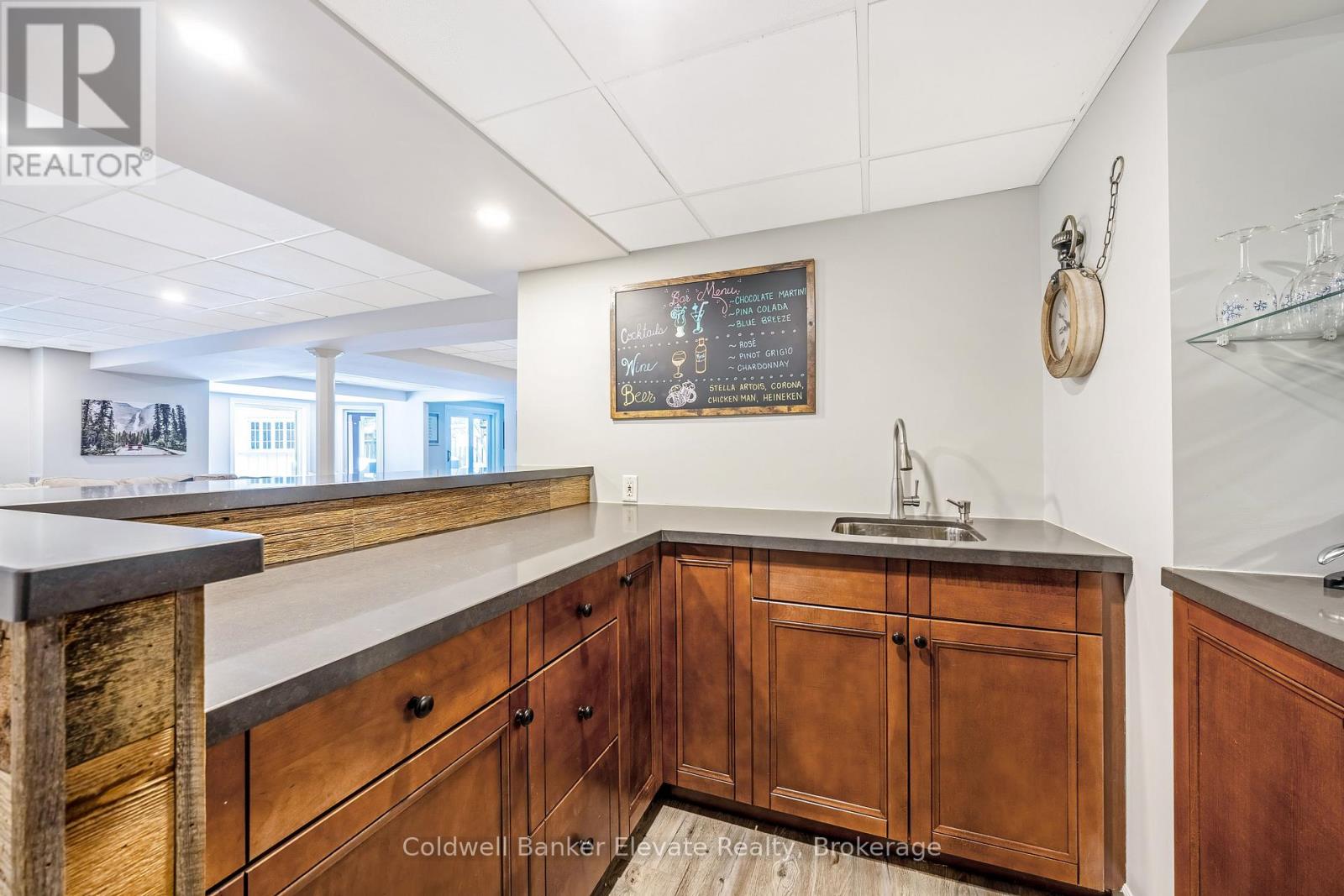 43 Newman Place, Halton Hills, Ontario  L7G 6A6 - Photo 37 - W12721390