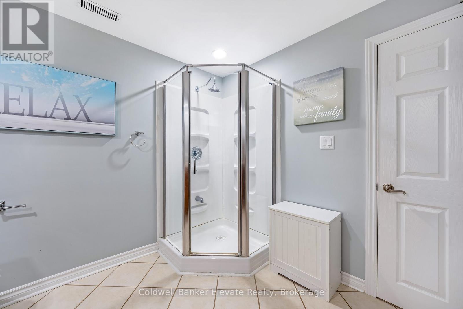 43 Newman Place, Halton Hills, Ontario  L7G 6A6 - Photo 43 - W12721390