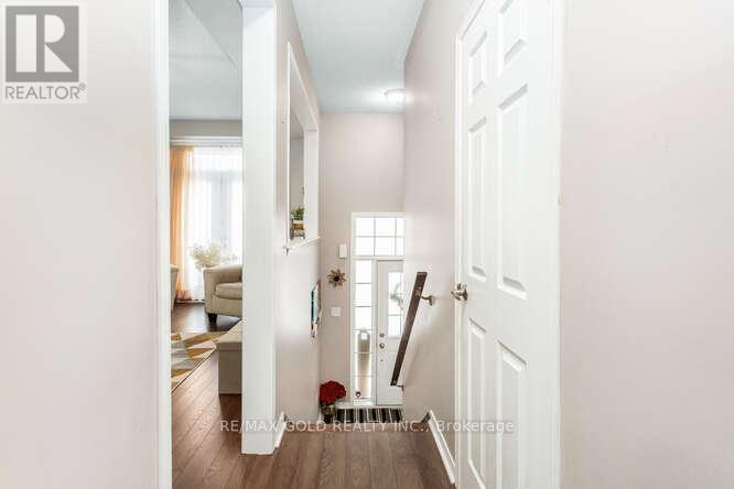 23 Jersey Lane, Halton Hills, Ontario  L7G 0H2 - Photo 6 - W12721416