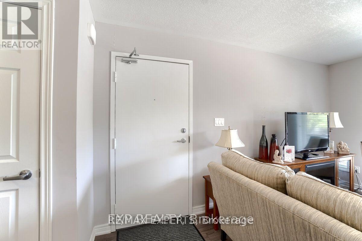 1 - 56a First Street, Orangeville, Ontario  L9W 2E4 - Photo 6 - W12721420