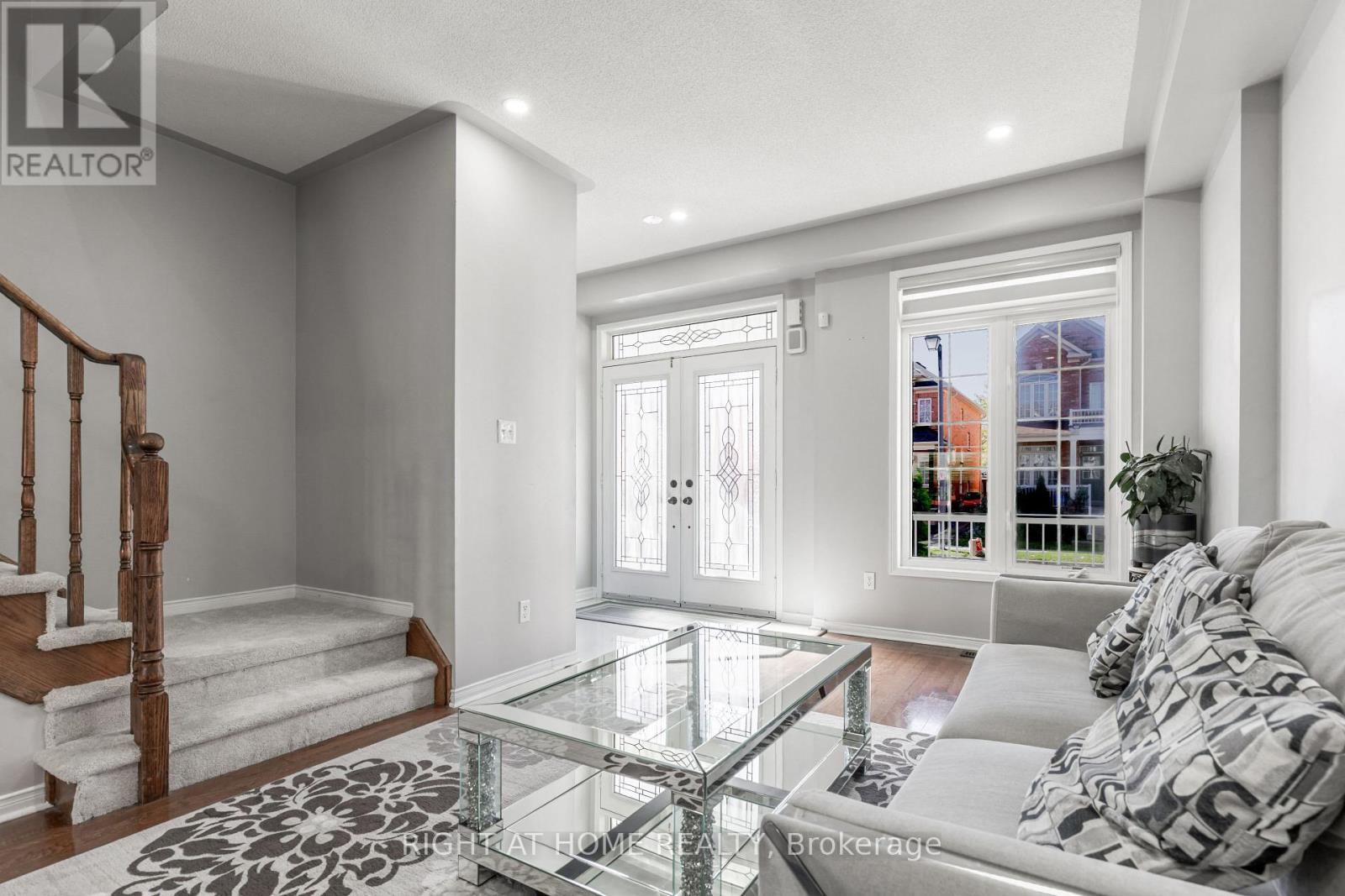 1107 Bonin Crescent, Milton, Ontario  L9T 0B2 - Photo 3 - W12721430