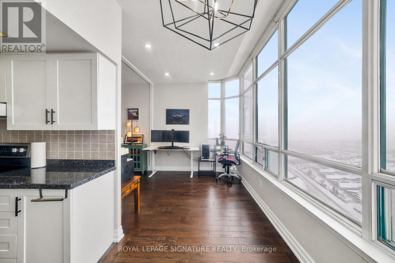 2809 - 550 Webb Drive, Mississauga, Ontario  L5B 3Y4 - Photo 13 - W12721436