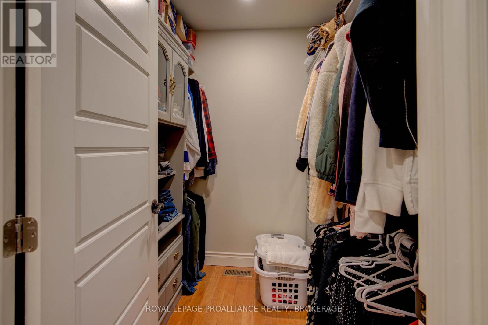 1086 Prince Street, Lansdowne Village, Ontario K0E 1L0 - Photo 33 - X12481385