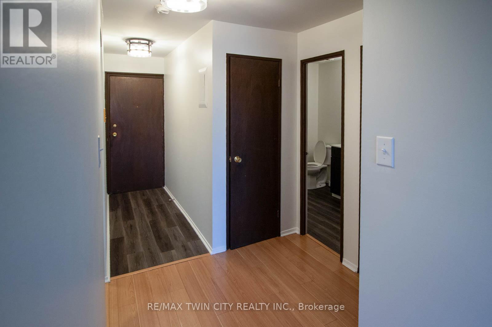 304 - 1100 Jalna Boulevard, London South, Ontario  N6E 2M2 - Photo 11 - X12721256