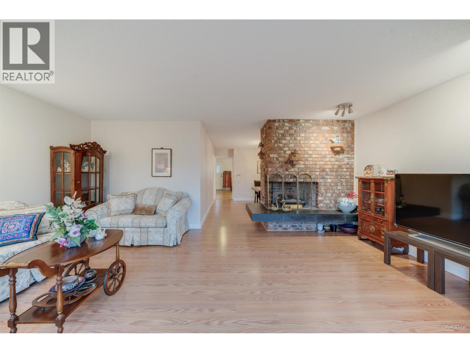 2813 Windrum Avenue, Coquitlam, British Columbia  V3B 6B8 - Photo 3 - R3078399