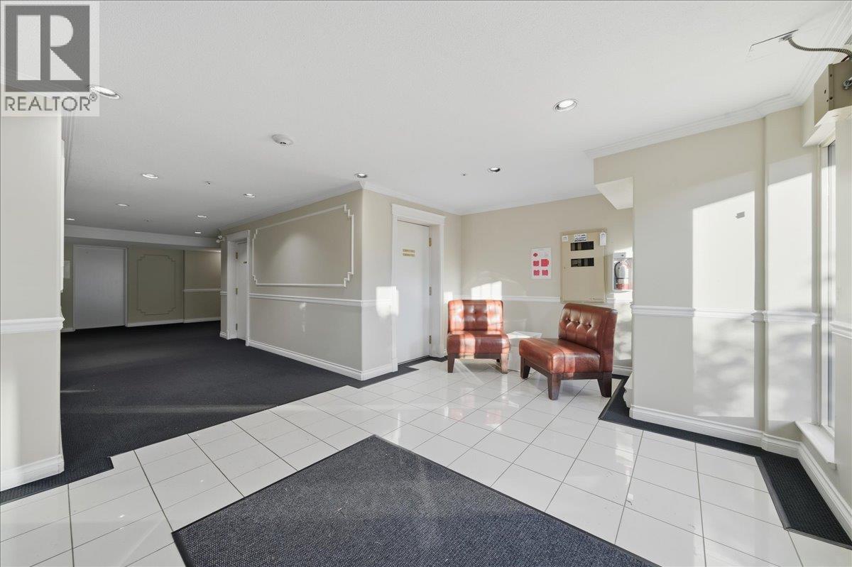 105 2345 Central Avenue, Port Coquitlam, British Columbia  V3C 1V9 - Photo 2 - R3072313