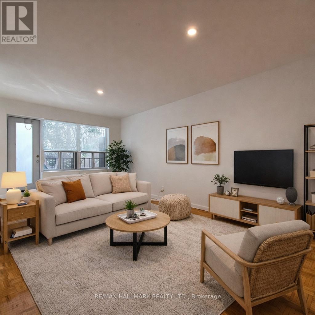 208 - 28 Upper Canada Drive, Toronto, Ontario  M2P 1R9 - Photo 2 - C12717020