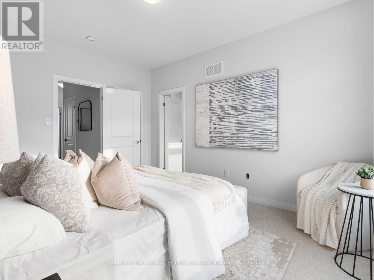 95 Rustle Woods Avenue, Markham, Ontario  L6B 0V2 - Photo 17 - N12721398