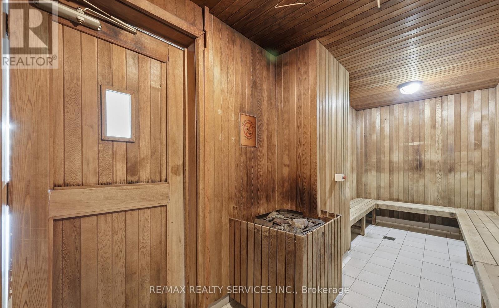 1801 - 4099 Brickstone Mews, Mississauga, Ontario  L5B 0G2 - Photo 11 - W12715474