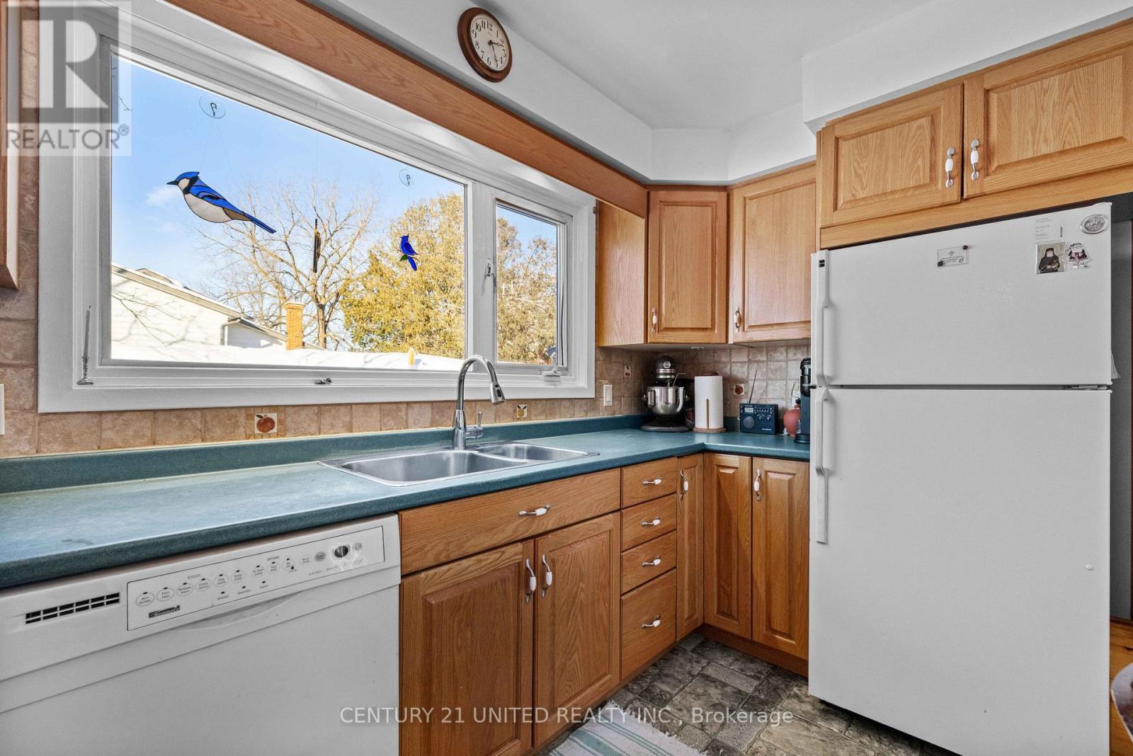 852 Parkhill Road W, Peterborough, Ontario  K9J 6P1 - Photo 10 - X12721508