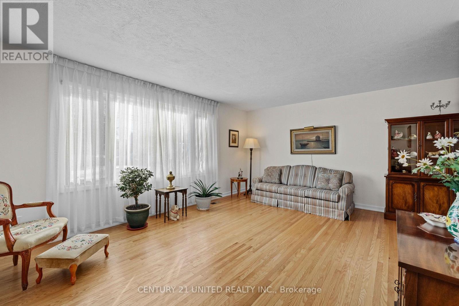 852 Parkhill Road W, Peterborough, Ontario  K9J 6P1 - Photo 6 - X12721508