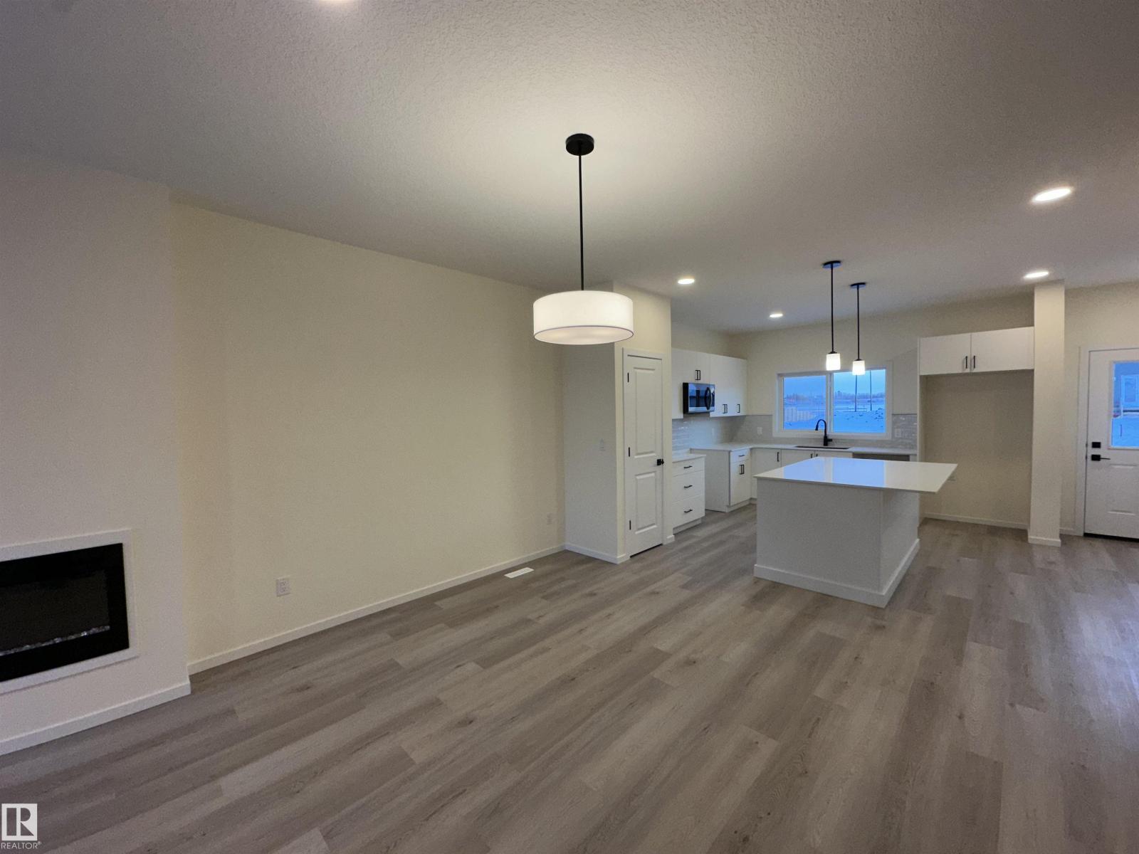 41 Eton Li, Spruce Grove, Alberta  T7X 4A9 - Photo 3 - E4463240