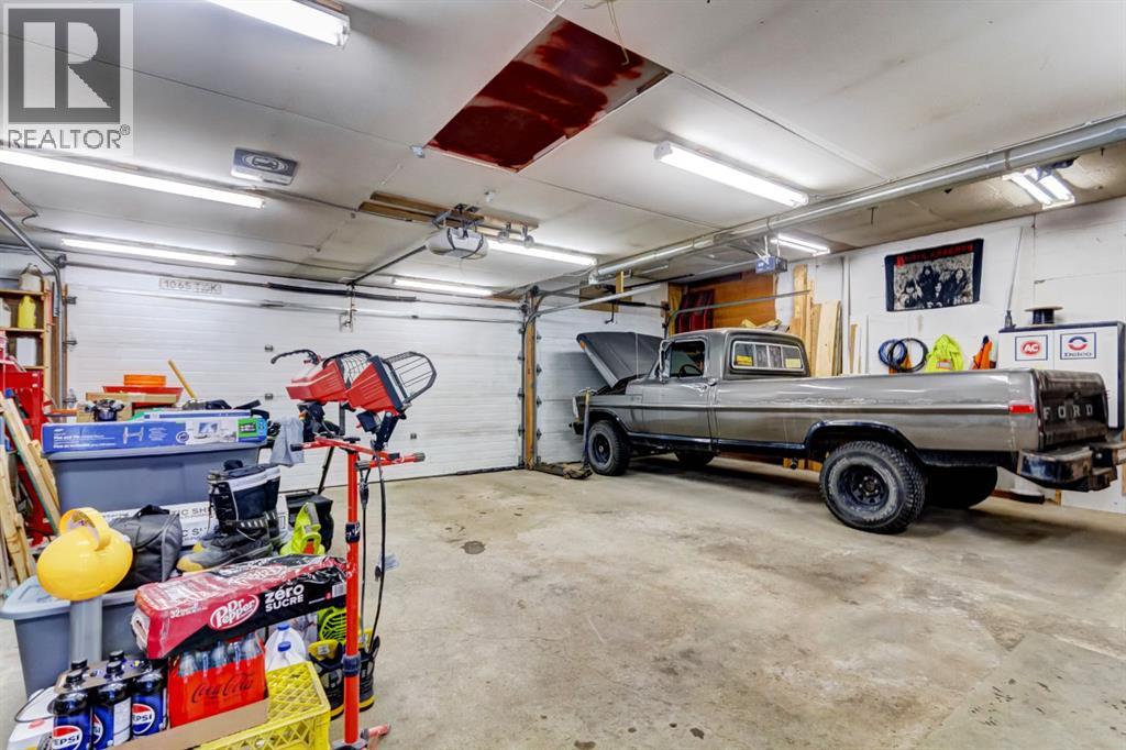 1408 106 Avenue Sw, Calgary, Alberta  T2W 0B7 - Photo 28 - A2275808