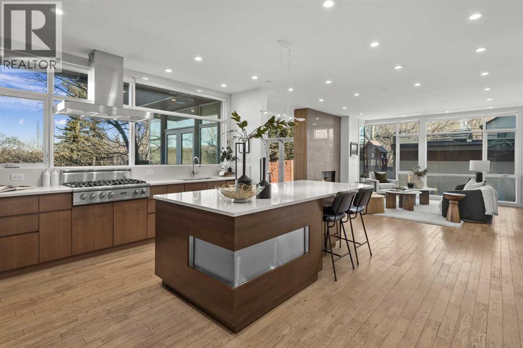 3216 5 Street Nw, Calgary, Alberta  T2M 3C9 - Photo 2 - A2278995