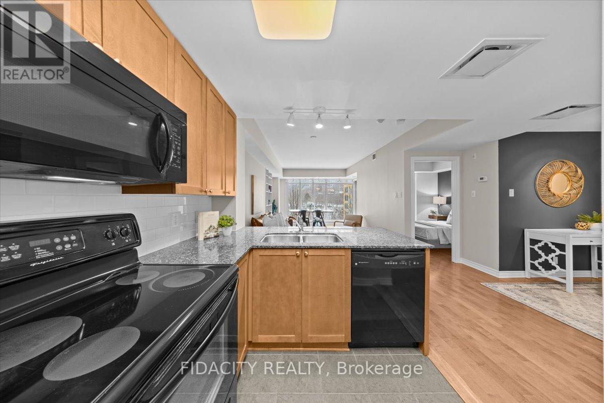 417 - 200 Lett Street, Ottawa, Ontario  K1R 0A7 - Photo 12 - X12721528