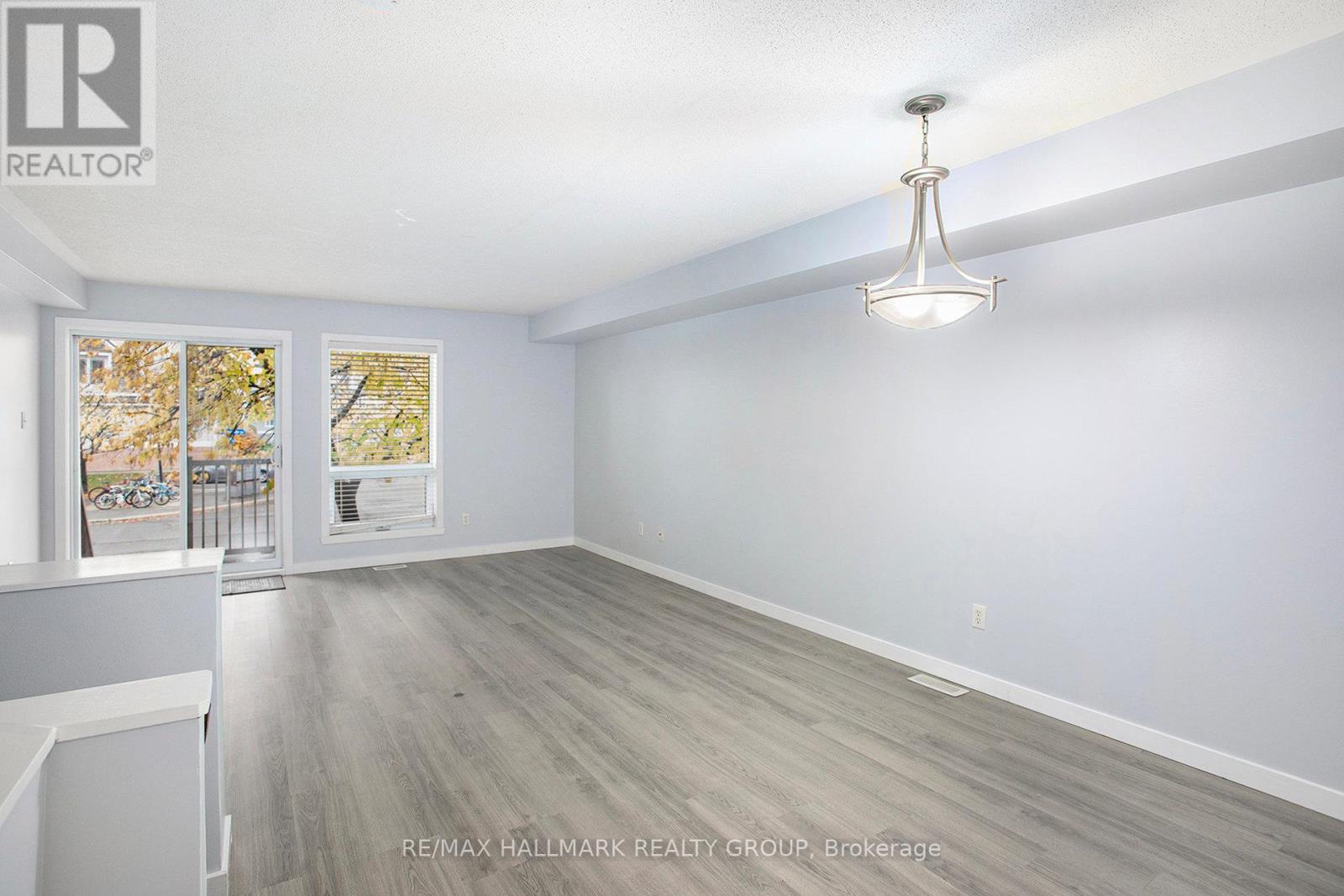 281 Aquaview Drive, Ottawa, Ontario  K4A 0B6 - Photo 10 - X12475541