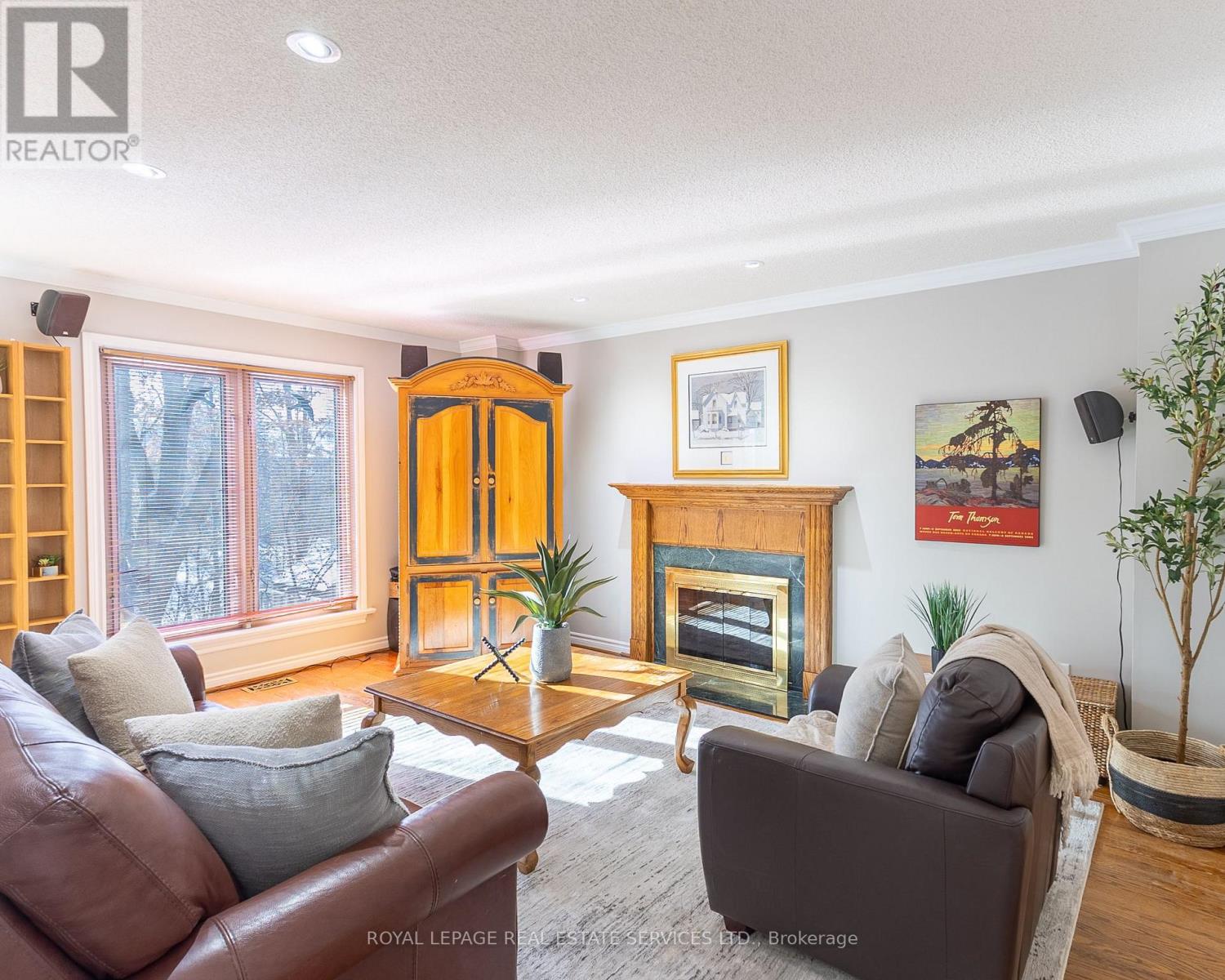 391 March Crescent, Oakville, Ontario  L6H 5X7 - Photo 11 - W12662082