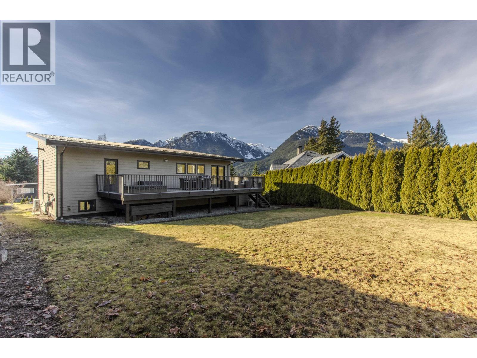 40298 Ayr Drive, Squamish, British Columbia  V8B 0B6 - Photo 35 - R3082261