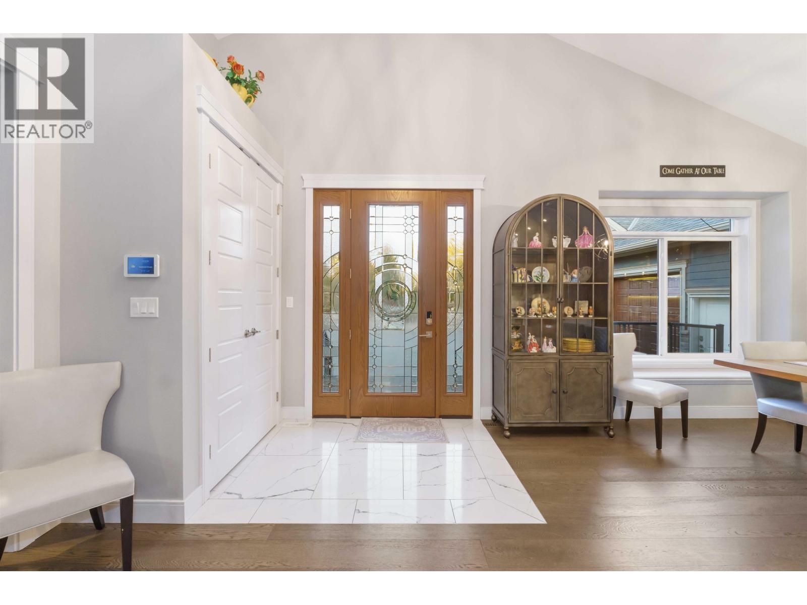 28650 104 Avenue, Maple Ridge, British Columbia  V2W 1L5 - Photo 3 - R3082276