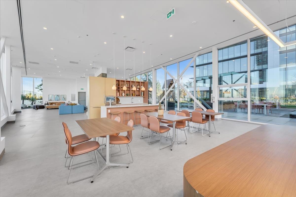 1212 13675 107a Avenue, Vancouver, British Columbia  V3T 0X3 - Photo 18 - R3082252