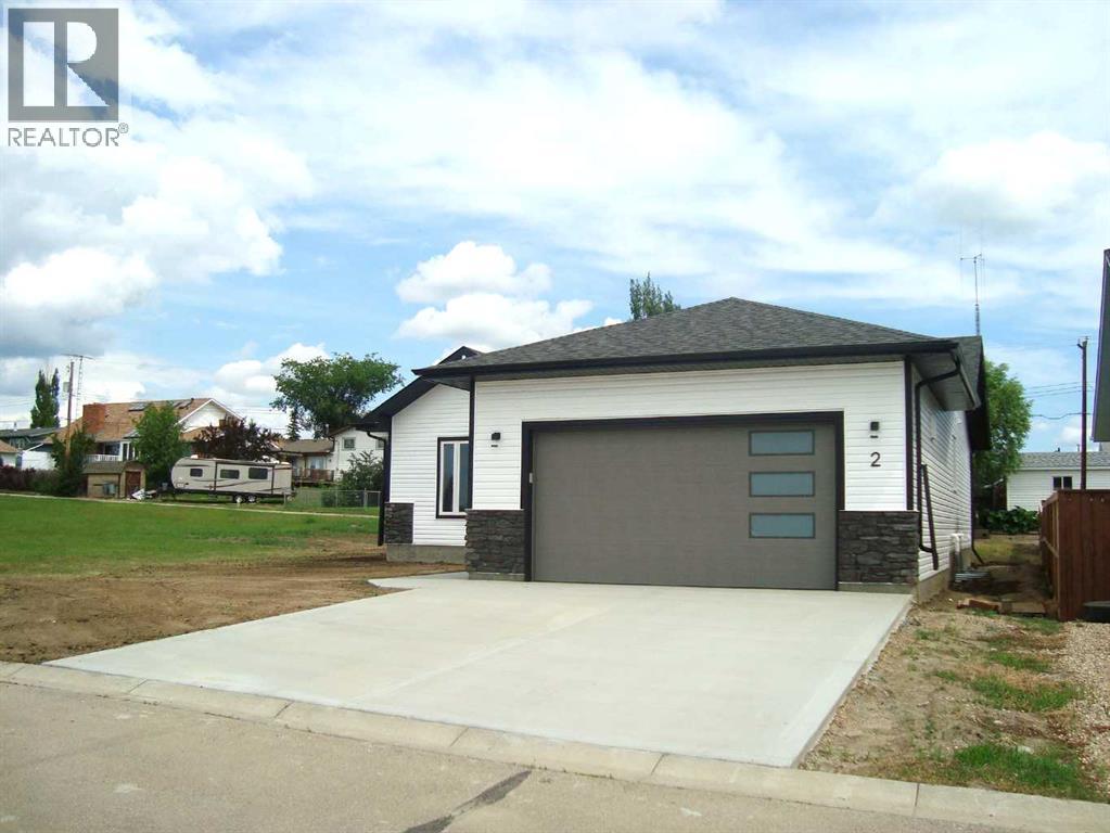 2 Evron Place, Trochu, Alberta  T0M 2C0 - Photo 2 - A2150555