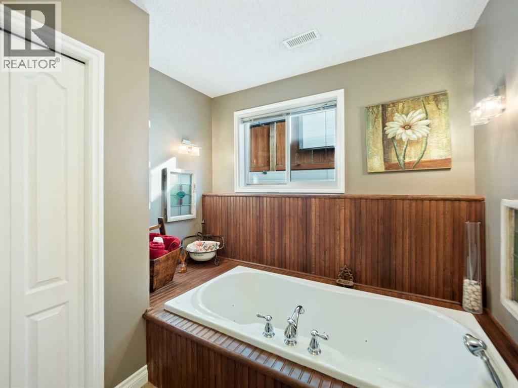 239 Sagewood Drive, Airdrie, Alberta  T4B 3A7 - Photo 18 - A2265913