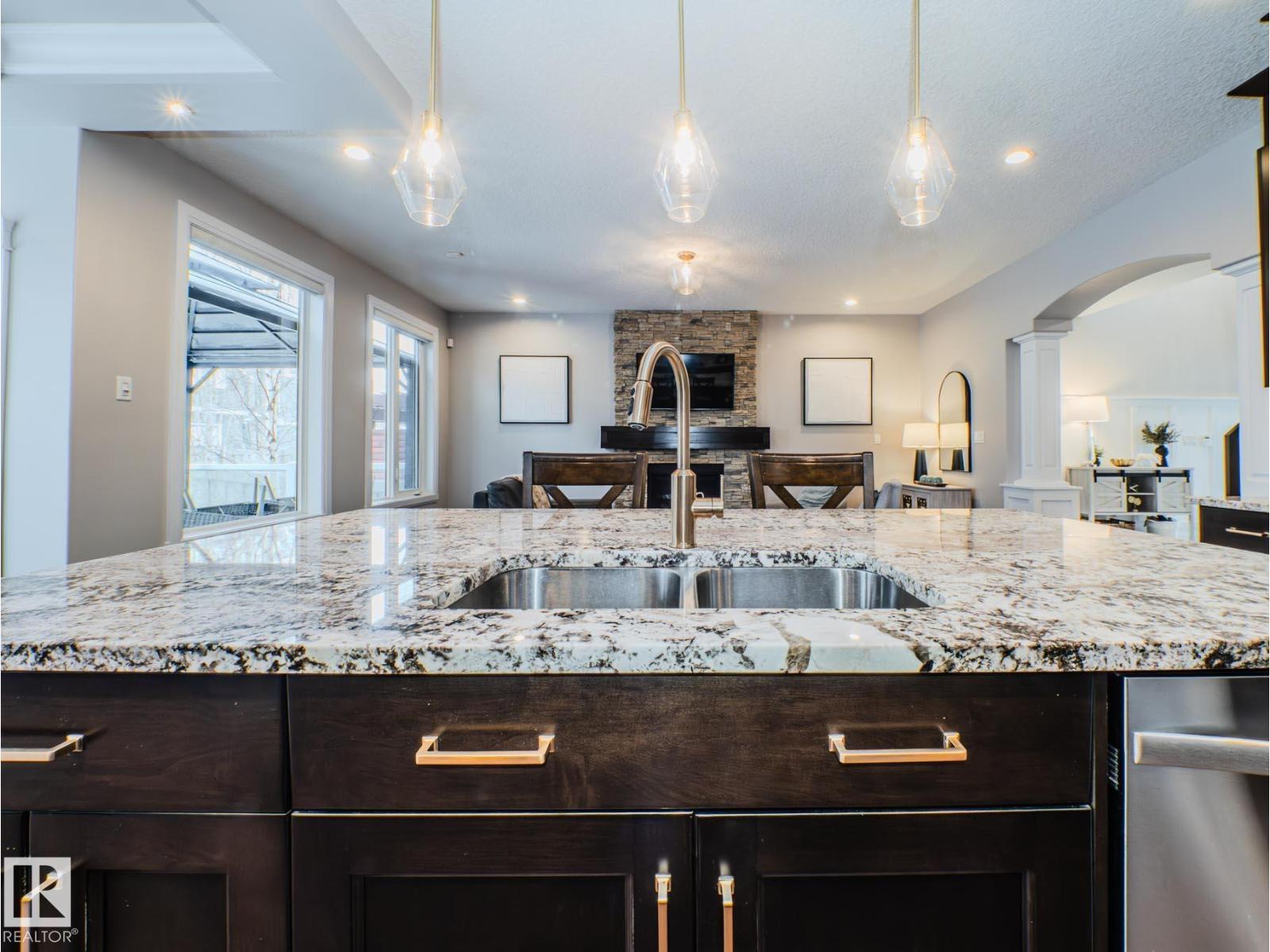 2611 Blue Jay Cl Nw, Edmonton, Alberta  T5S 0J7 - Photo 9 - E4470768