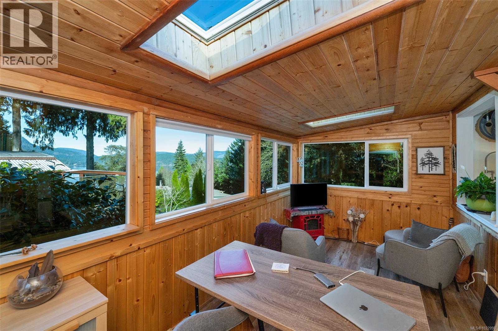 11 4544 Lanes Rd, Cowichan Bay, British Columbia  V0R 1N2 - Photo 4 - 1022998