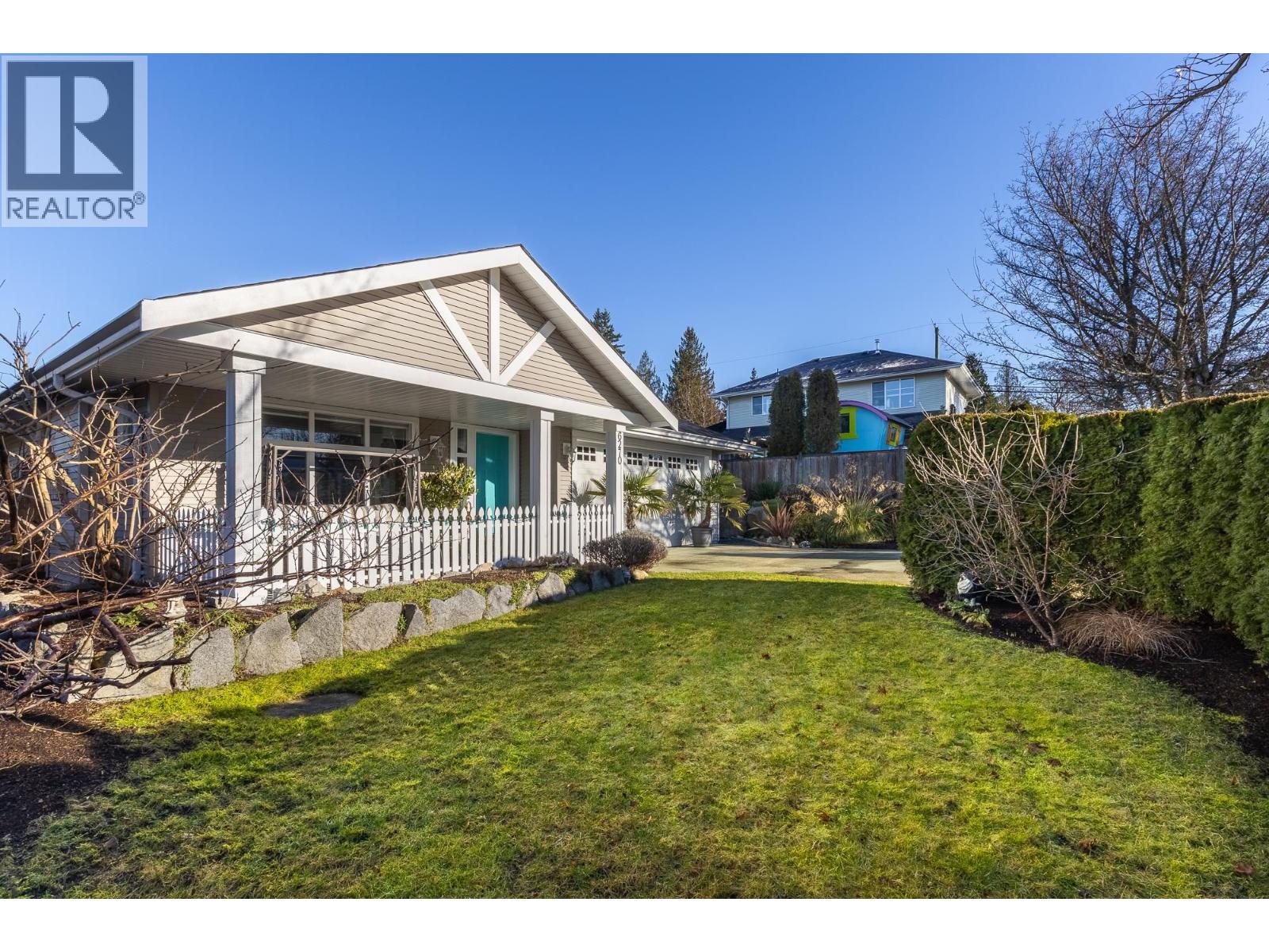 6270 Homestead Avenue, Sechelt, British Columbia  V7Z 0M6 - Photo 27 - R3082206