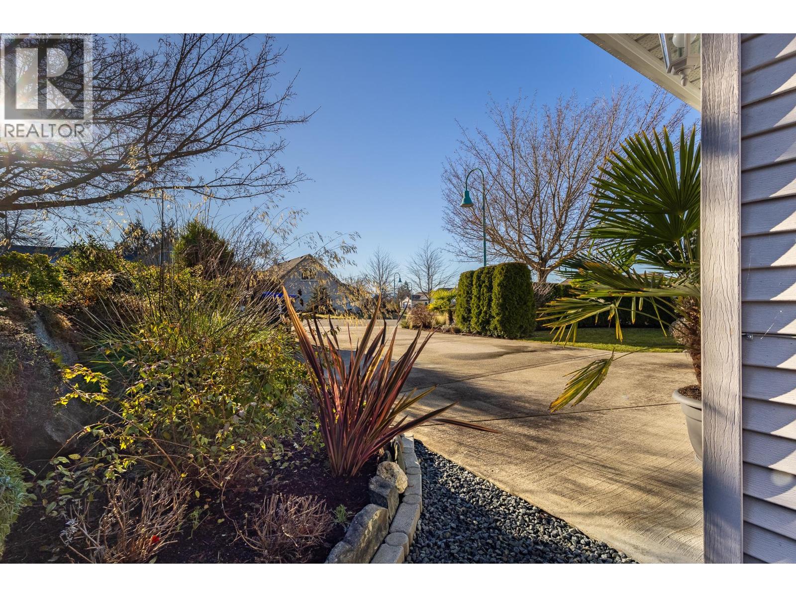 6270 Homestead Avenue, Sechelt, British Columbia  V7Z 0M6 - Photo 26 - R3082206