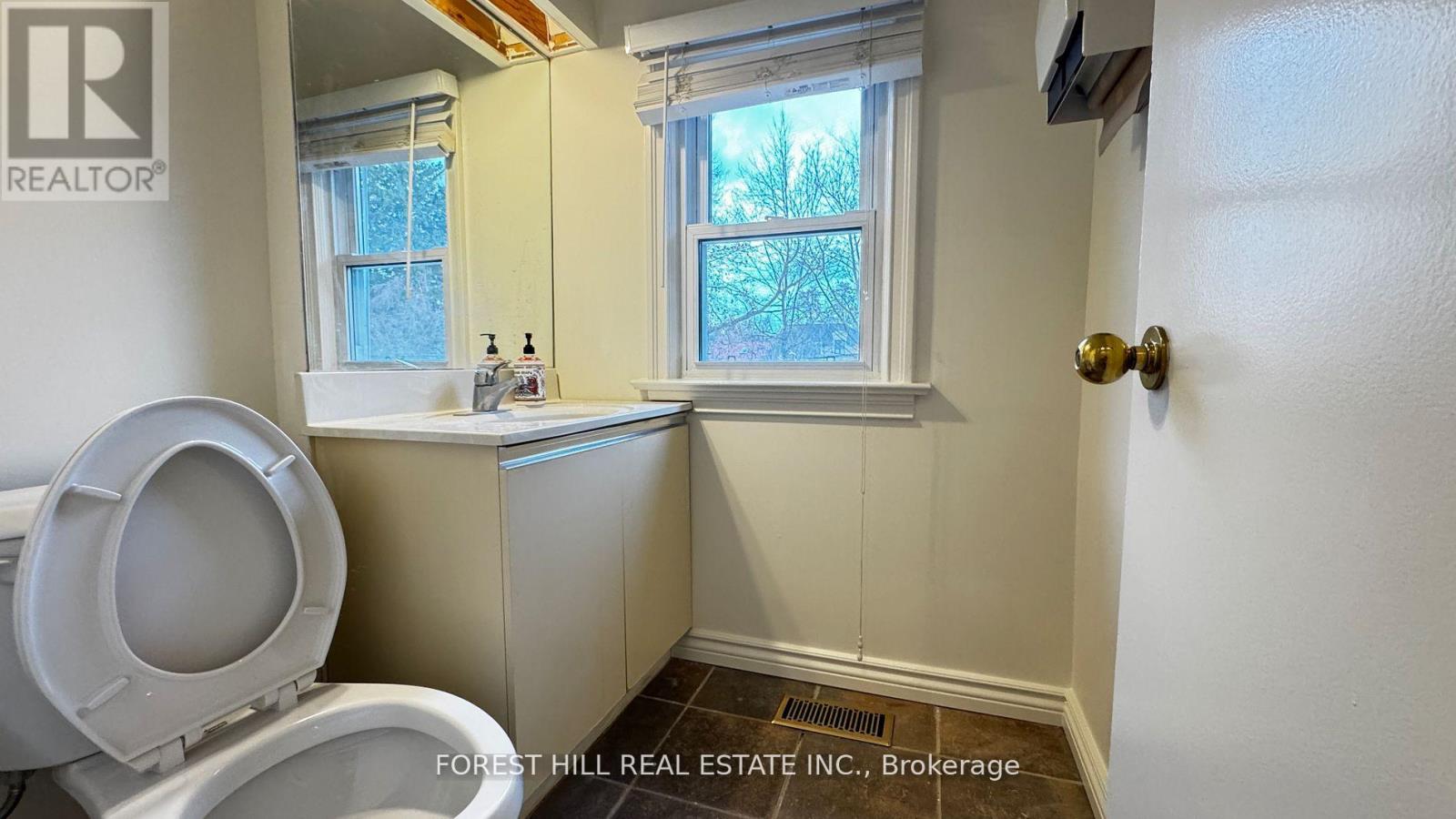 168 Sheppard Avenue W, Toronto, Ontario  M2N 3A4 - Photo 11 - C12721502