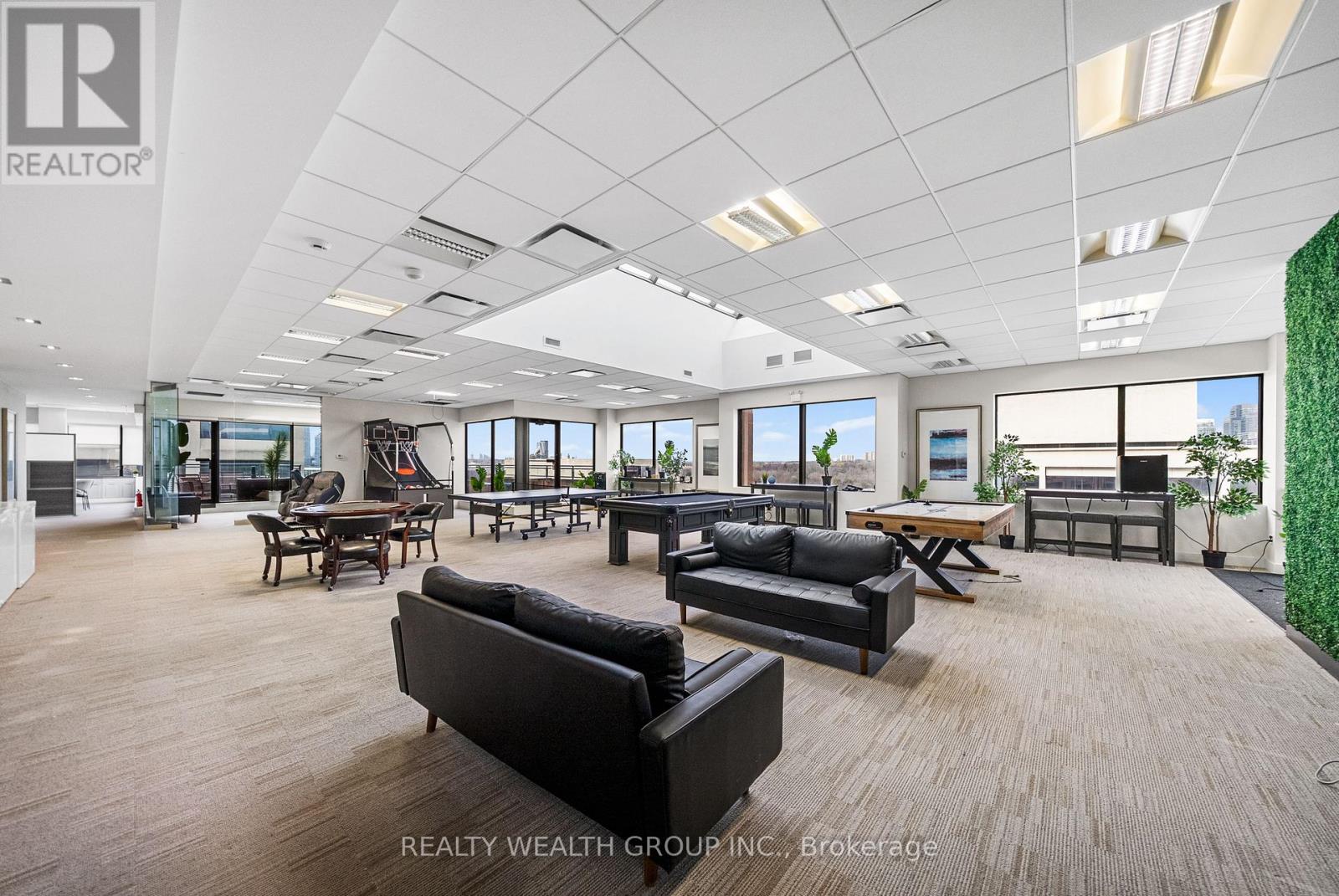 Ph - 255 Duncan Mill Road, Toronto, Ontario  M3B 3H9 - Photo 15 - C12721536