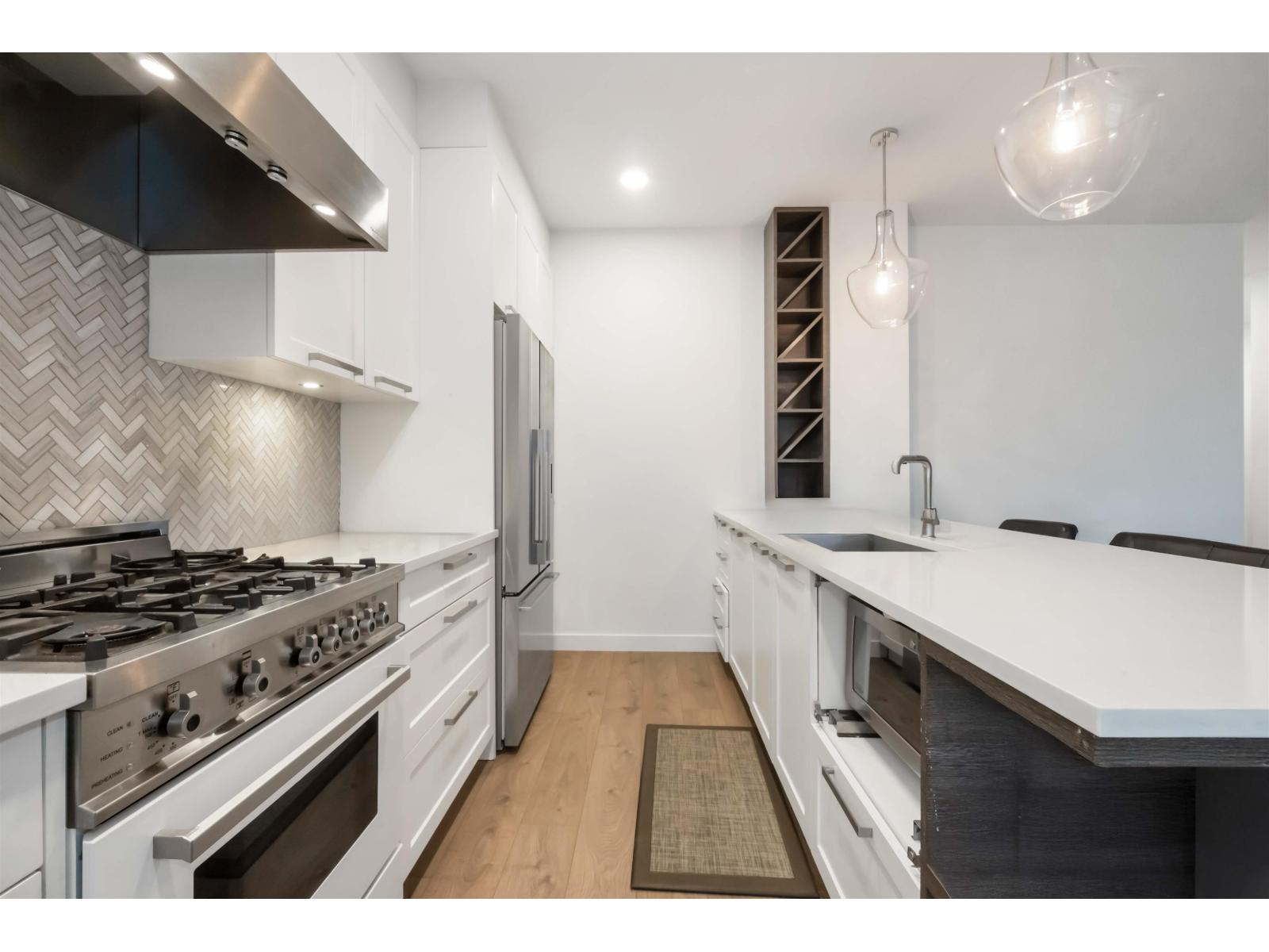 401 33540 Mayfair Avenue, Abbotsford, British Columbia  V2S 0J3 - Photo 8 - R3082244