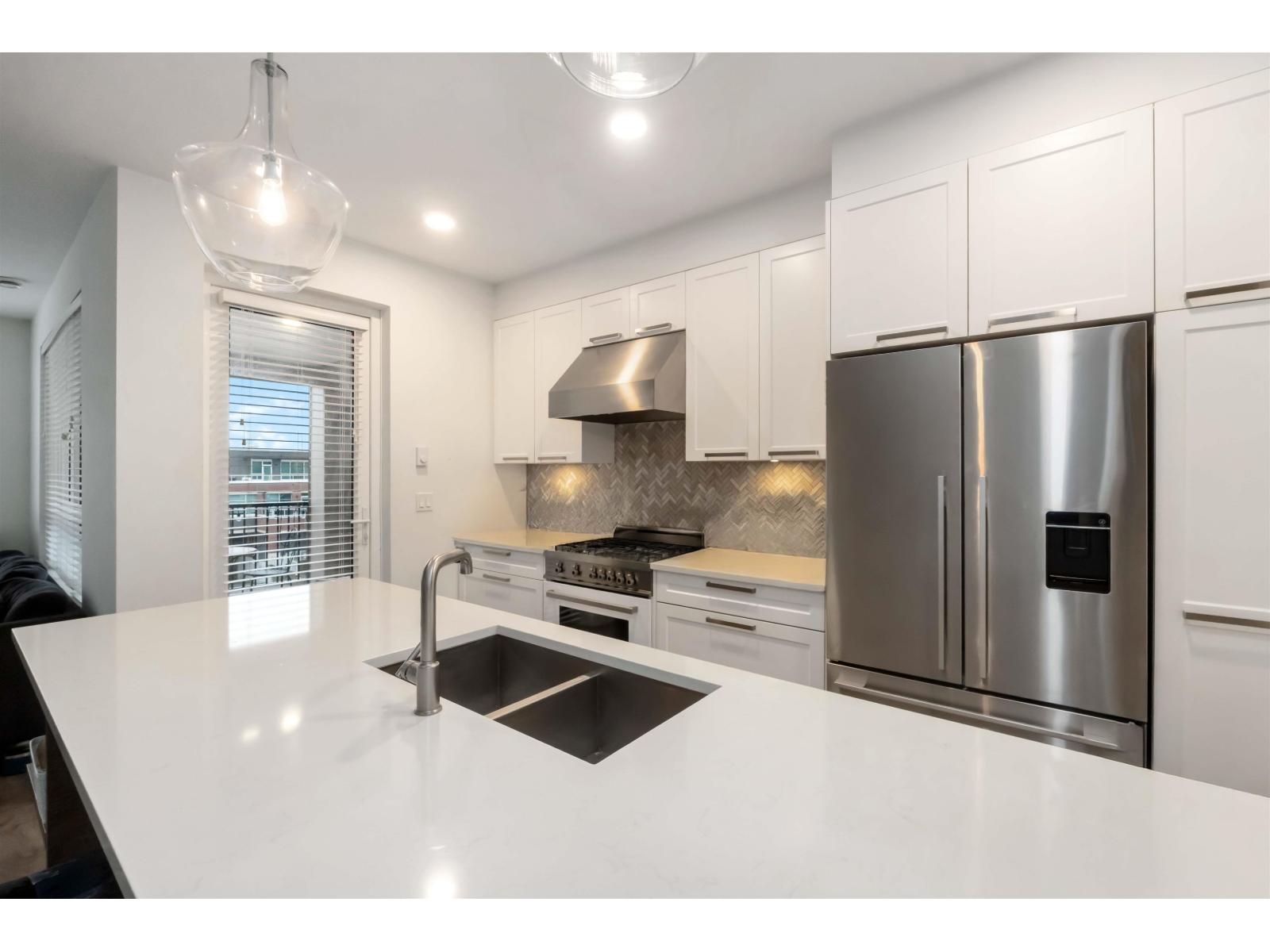 401 33540 Mayfair Avenue, Abbotsford, British Columbia  V2S 0J3 - Photo 6 - R3082244