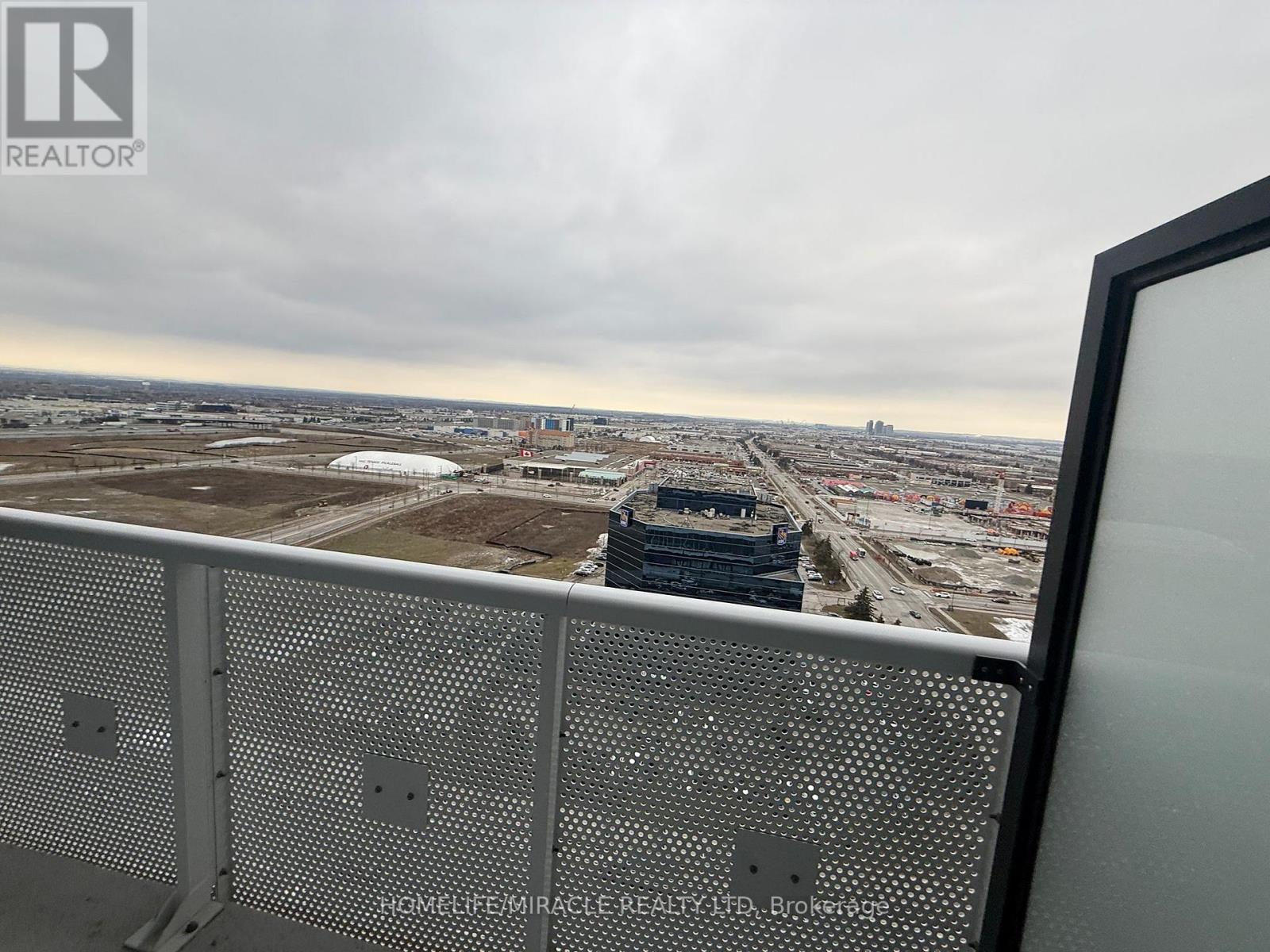 2005 - 28 Interchange Way, Vaughan, Ontario  L4K 0P8 - Photo 10 - N12721492