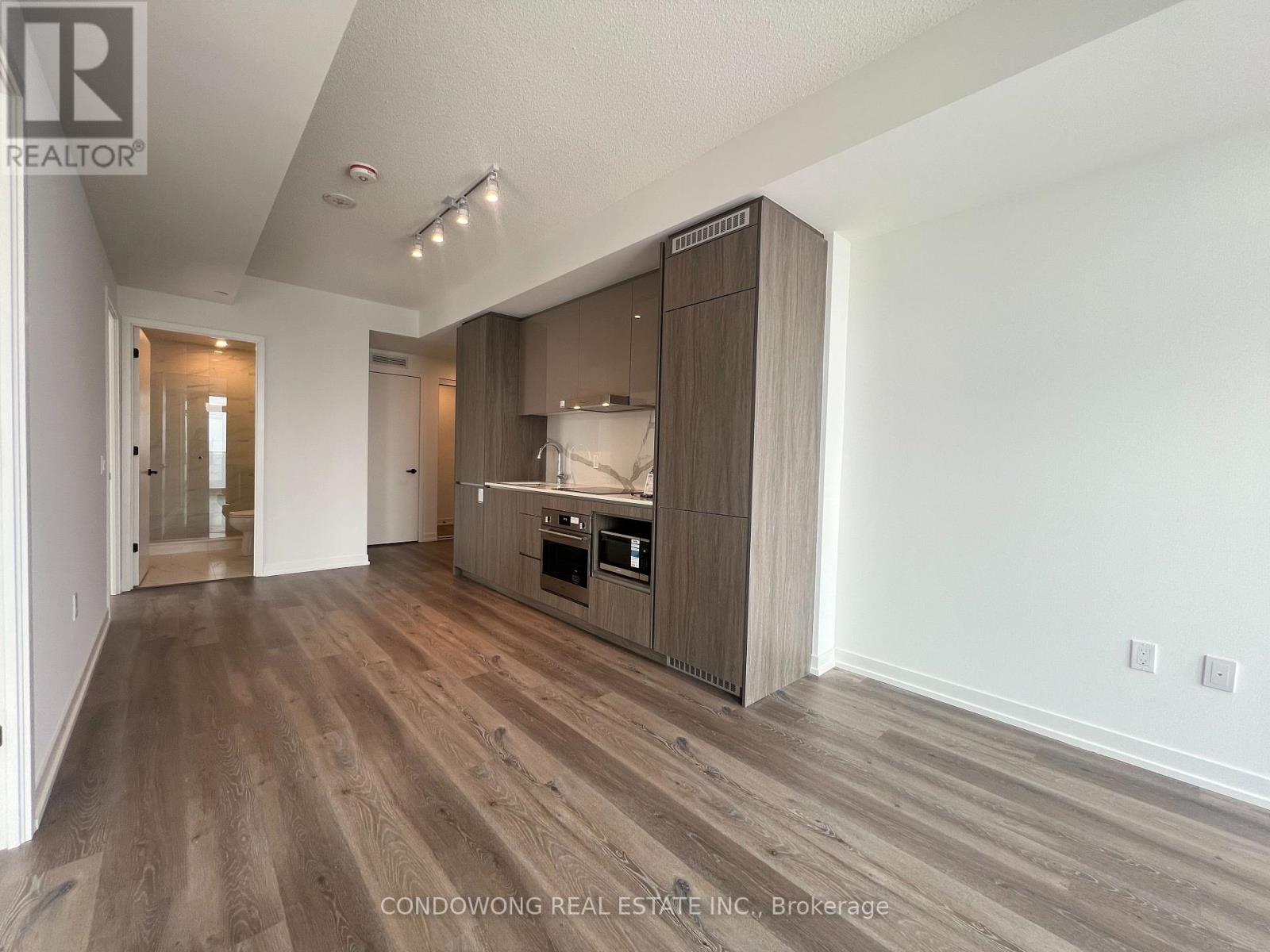 3712 - 28 Interchange Way, Vaughan, Ontario  L4K 0P8 - Photo 12 - N12721506