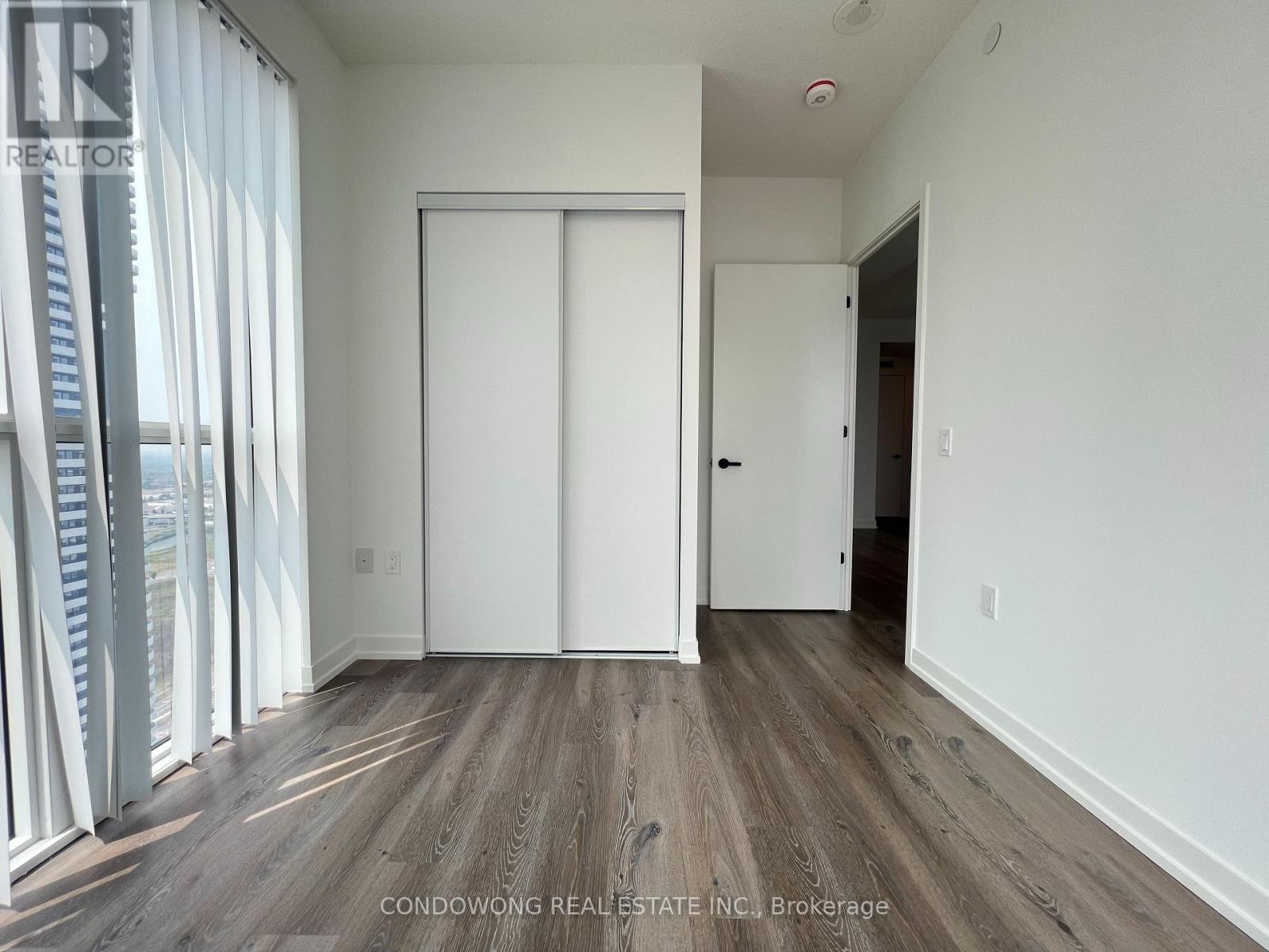 3712 - 28 Interchange Way, Vaughan, Ontario  L4K 0P8 - Photo 13 - N12721506