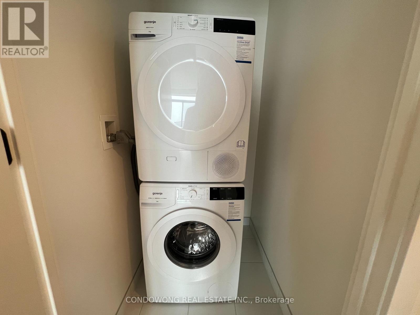 3712 - 28 Interchange Way, Vaughan, Ontario  L4K 0P8 - Photo 3 - N12721506