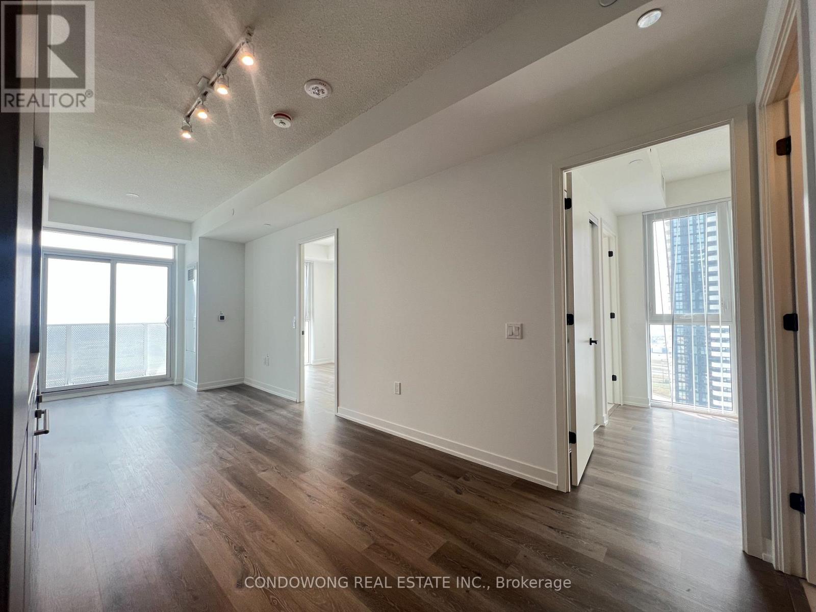 3712 - 28 Interchange Way, Vaughan, Ontario  L4K 0P8 - Photo 8 - N12721506