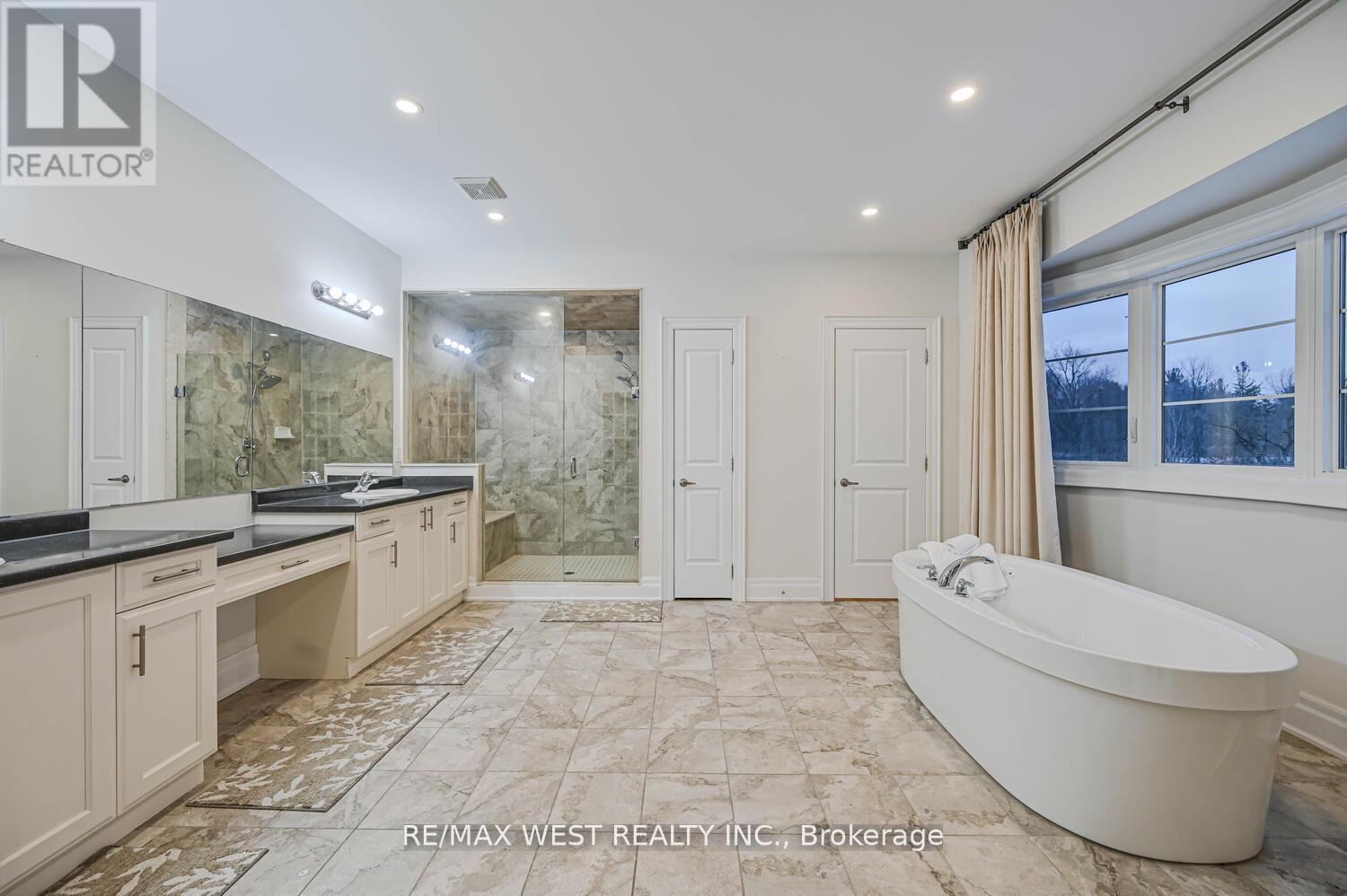 293 Torrey Pines Road, Vaughan, Ontario  L4H 3X3 - Photo 19 - N12721518