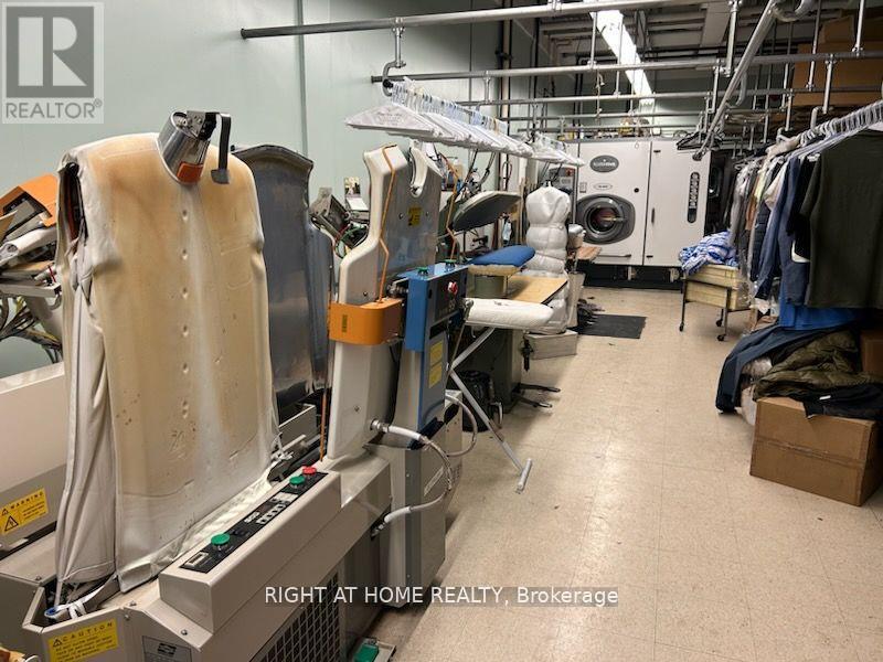 8750 Bayview Avenue, Richmond Hill, Ontario  L4B 4V9 - Photo 3 - N12721538