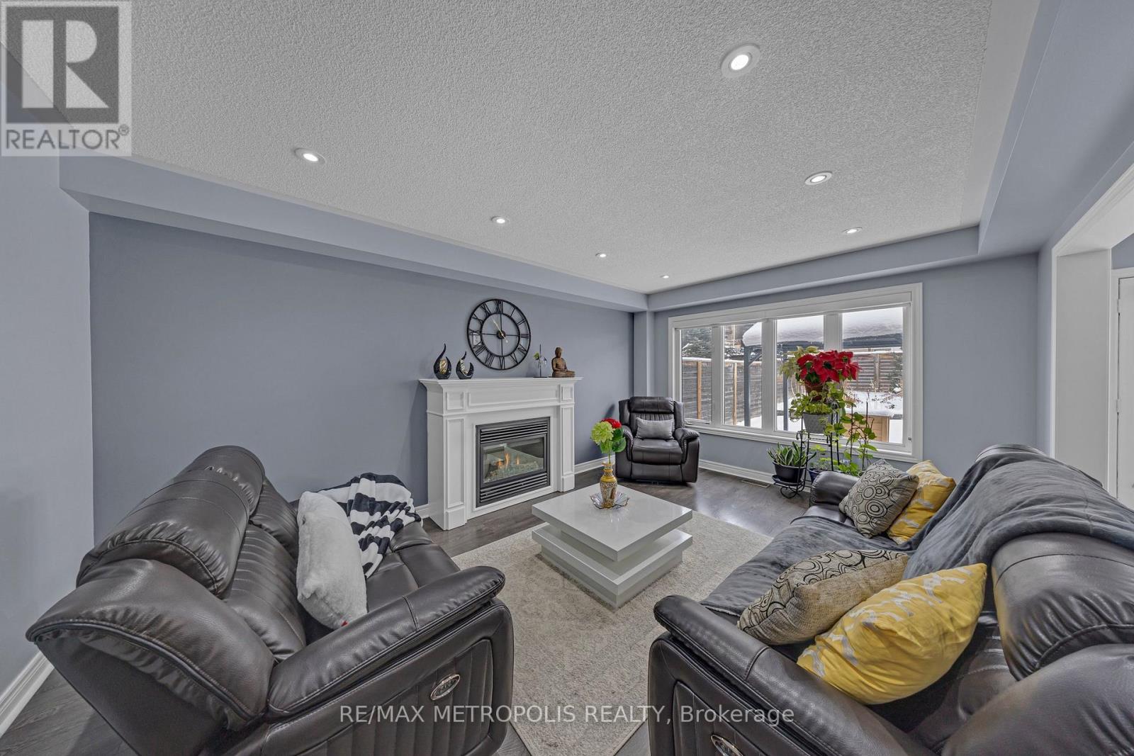 7 Cherry Lane, New Tecumseth, Ontario  L9R 0M1 - Photo 11 - N12721134